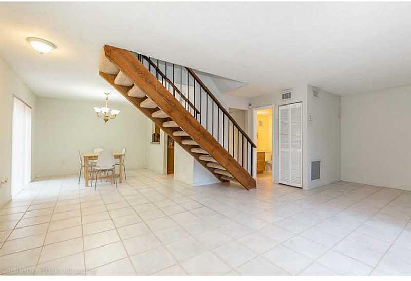 11561 Southwest 64th Street, Unit B Miami, FL 33173 - Photo 2 of 21