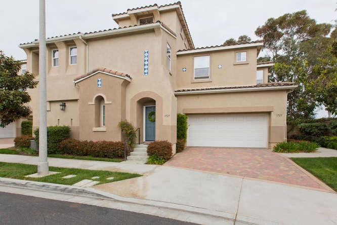 3727 Jetty Point Carlsbad, CA 92010 - Photo 3 of 25 Gallery Image 3