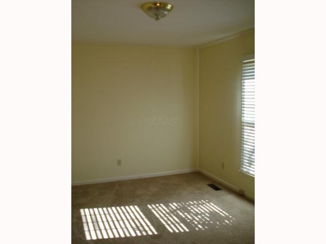 293 Lackey Lane Ripley, TN 38063 - Photo 4 of 11 Dining Room/ Office