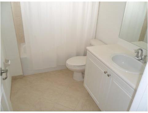 9155 Southwest 227th Street, Unit 1 Cutler Bay, FL 33190 - Photo 11 of 16