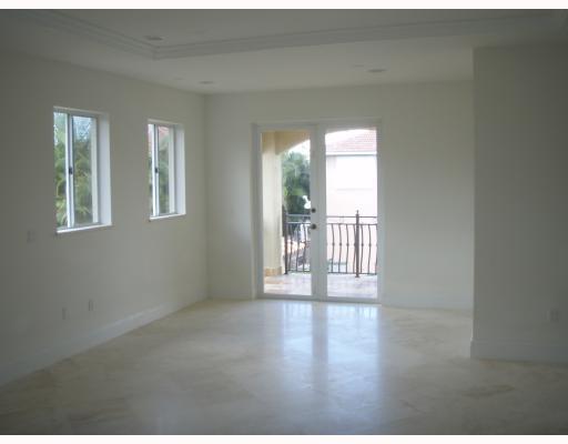 16763 Northwest 77th Path Miami Lakes, FL 33016 - Photo 12 of 16