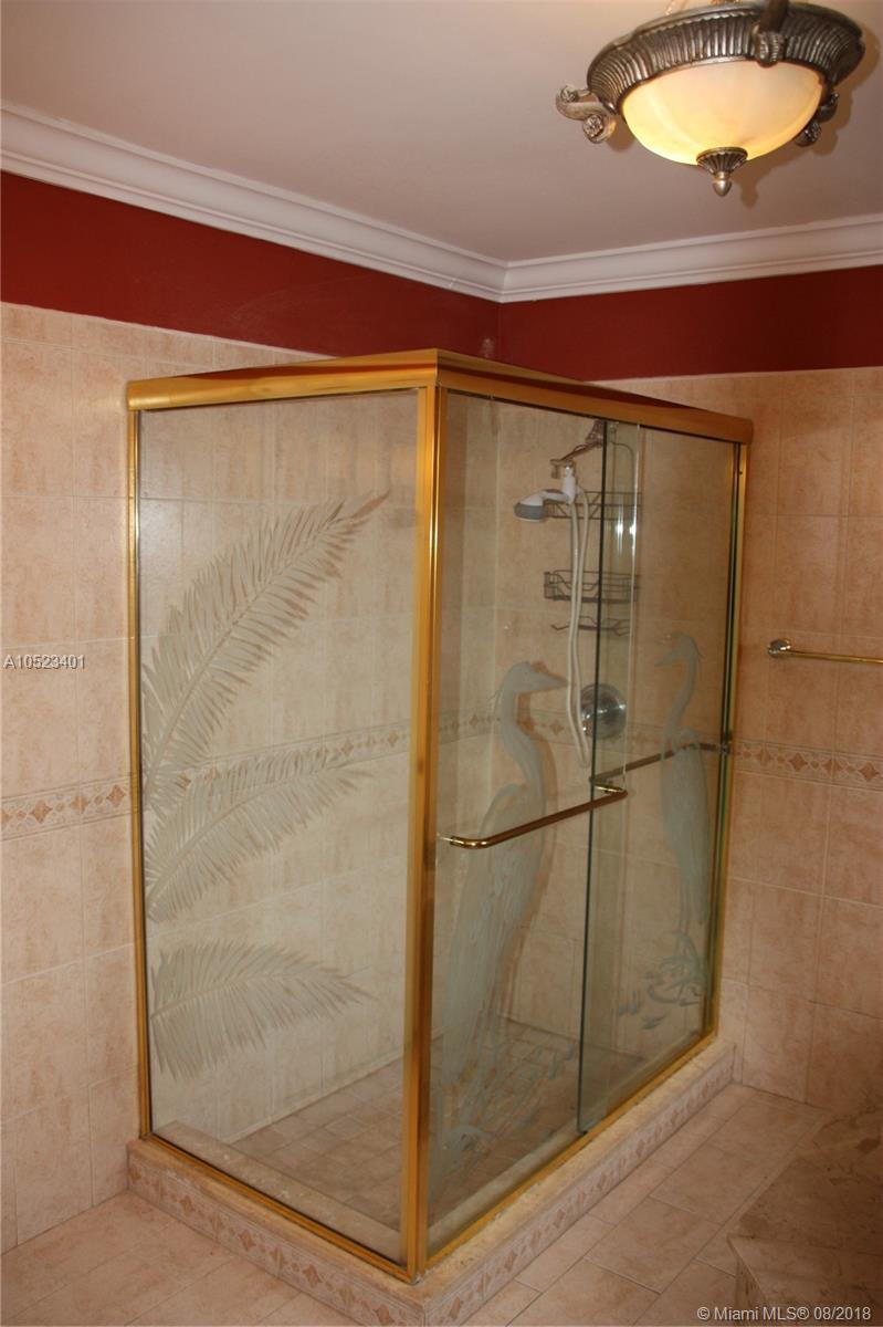 15510 South Roundtable Road Davie, FL 33331 - Photo 14 of 24 Gallery Image 14