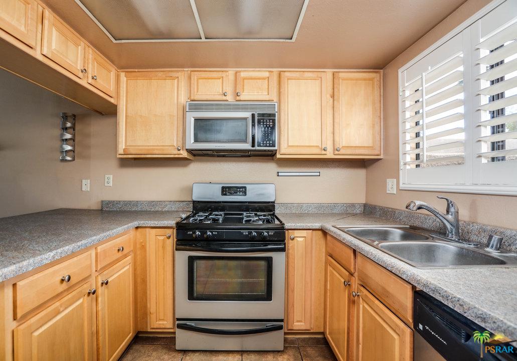 34381 Denise Way Rancho Mirage, CA 92270 - Photo 11 of 22