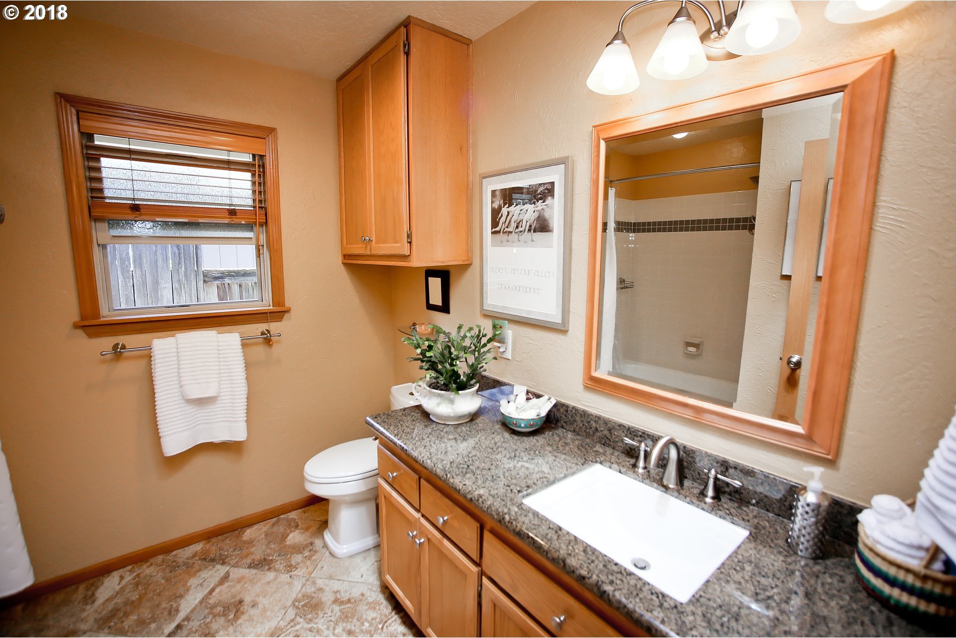 2986 Gilham Road Eugene, OR 97408 - Photo 15 of 32 Gallery Image 15