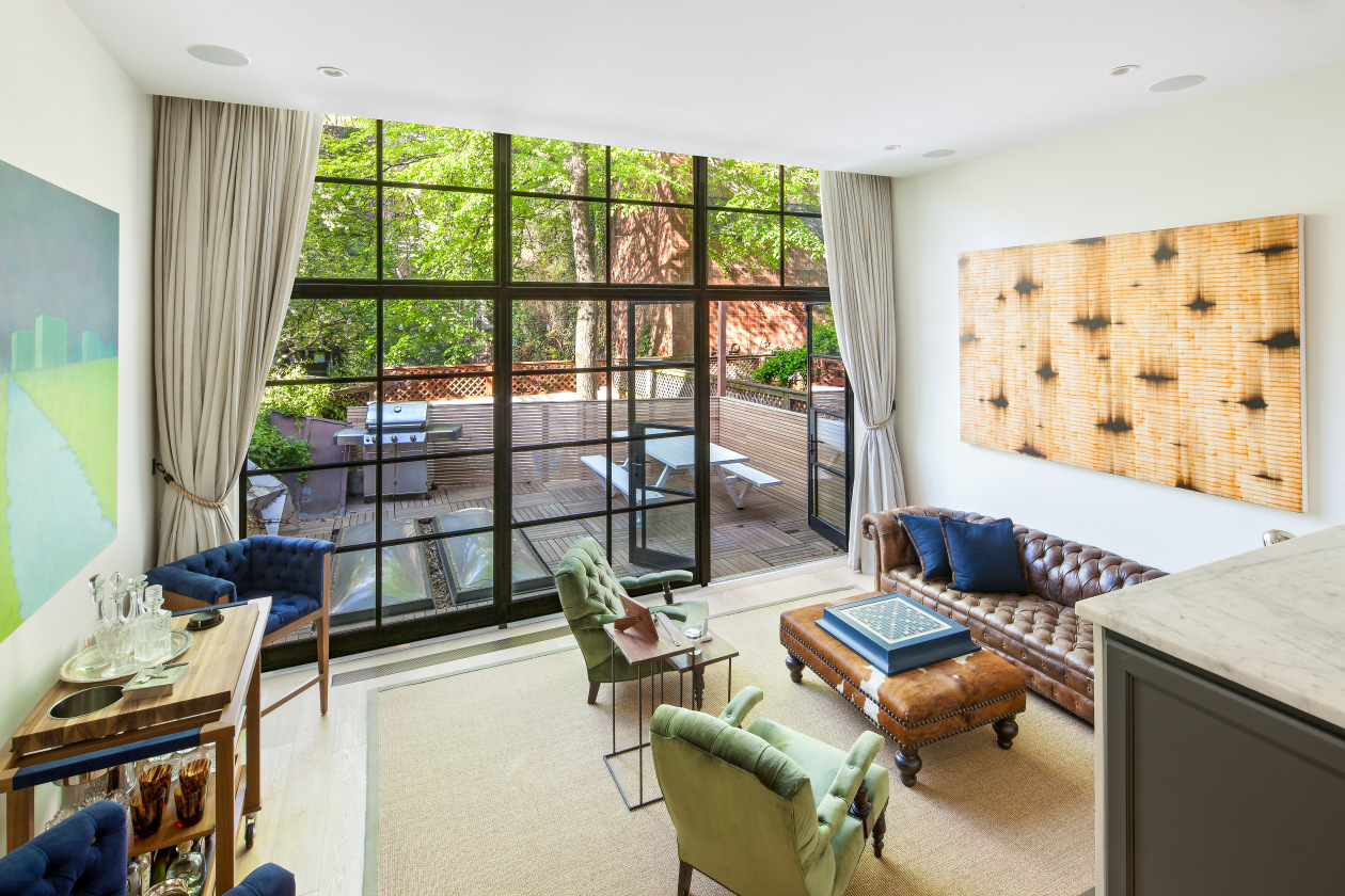 449 West 24th Street Manhattan, NY 10011 - Photo 2 of 9