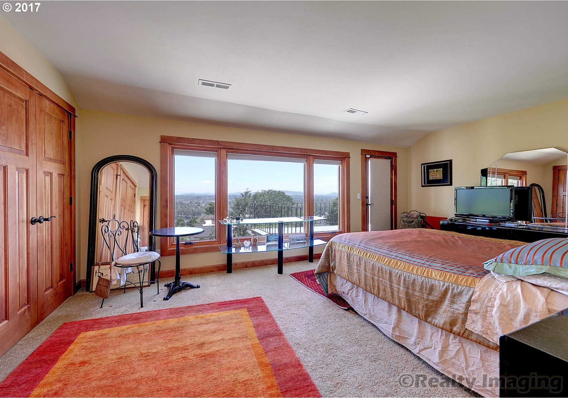 4128 Southwest Condor Avenue Portland, OR 97239 - Photo 14 of 28 Gallery Image 14