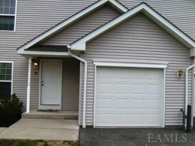 2202 Boscobel Loop Fishkill, NY 12590 - Photo 3 of 8