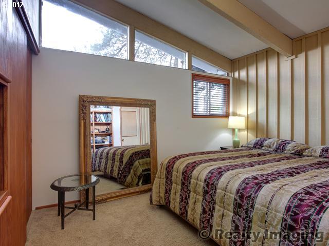 7635 Southwest Miner Way Portland, OR 97225 - Photo 11 of 16 Gallery Image 11