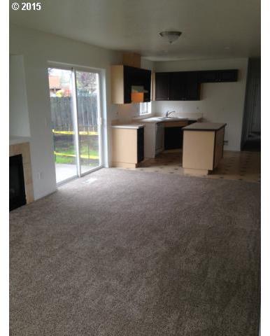 808 Southwest Junction Place Gresham, OR 97080 - Photo 2 of 8 Gallery Image 2
