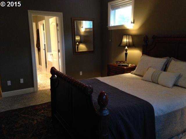 230 Southeast Gabbert Road Gresham, OR 97080 - Photo 11 of 16