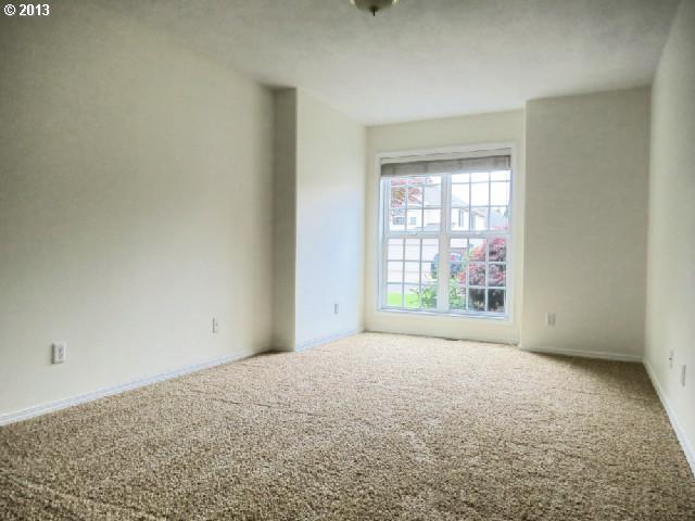 1207 Keystone Loop Northeast Keizer, OR 97303 - Photo 10 of 16 Gallery Image 10