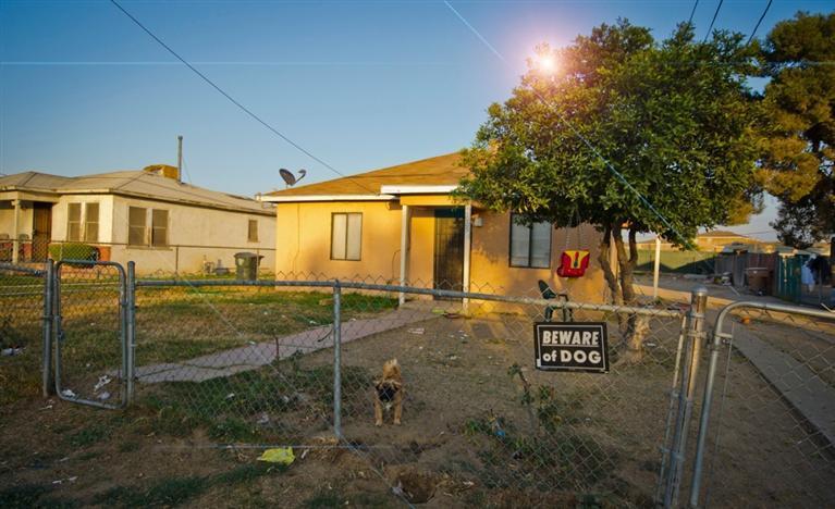 1005 Collins Way Bakersfield, CA 93307 - Photo 2 of 2