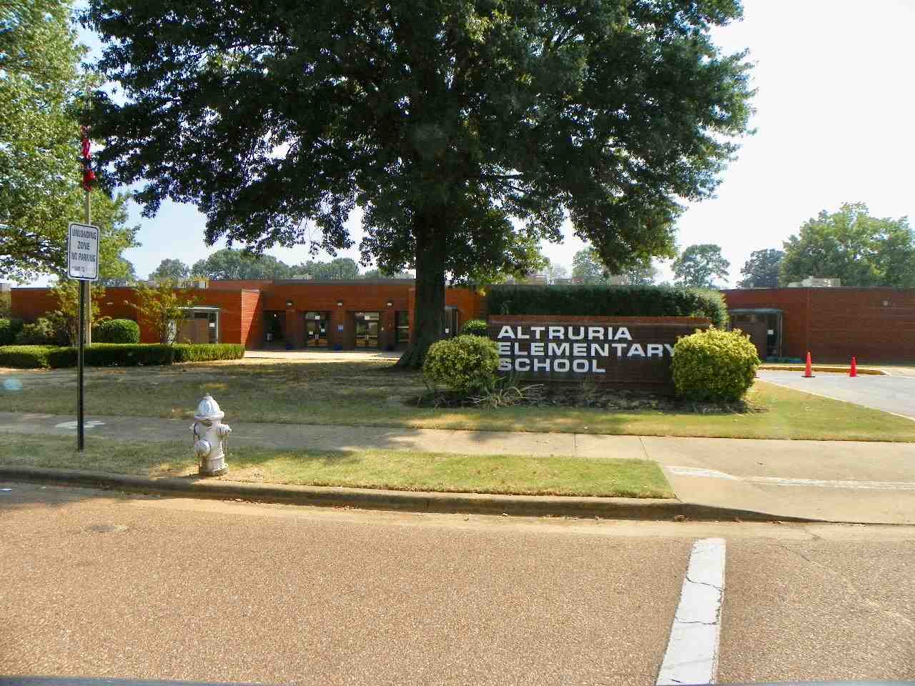 3243 Altruria Road Bartlett, TN 38134 - Photo 24 of 25 Crossing guard assists on Altruria.
