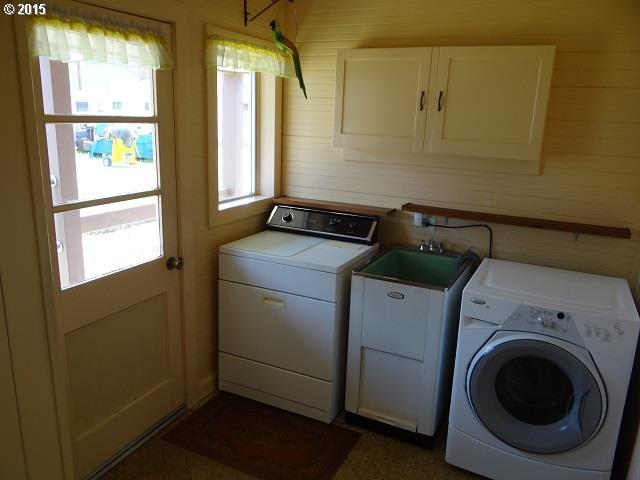 2078 Elm Avenue Reedsport, OR 97467 - Photo 16 of 16 Gallery Image 16