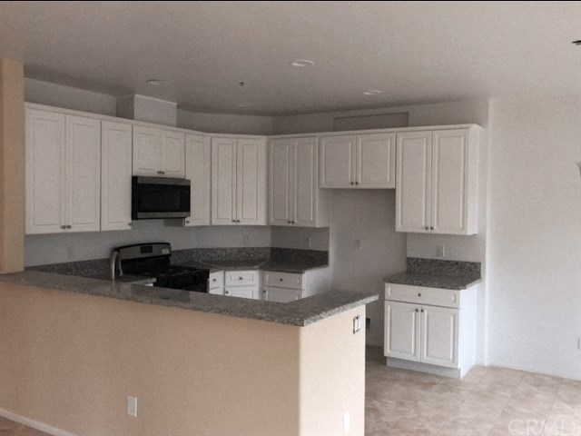 9272 Olive Street Fontana, CA 92335 - Photo 17 of 18