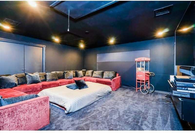 1437 Biscaya Drive Surfside, FL 33154 - Photo 14 of 26