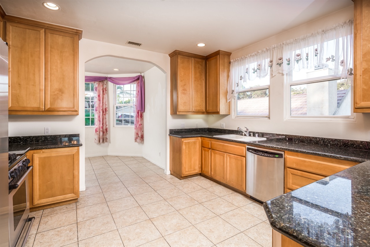 1817 Helix Place Spring Valley, CA 91977 - Photo 8 of 25 Gallery Image 8