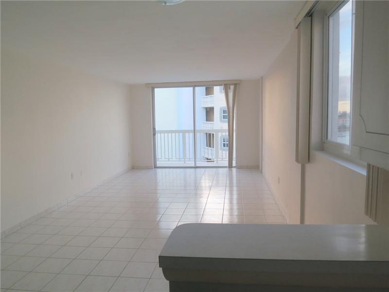 1670 Bay Road, Unit 6E Miami Beach, FL 33139 - Photo 7 of 20