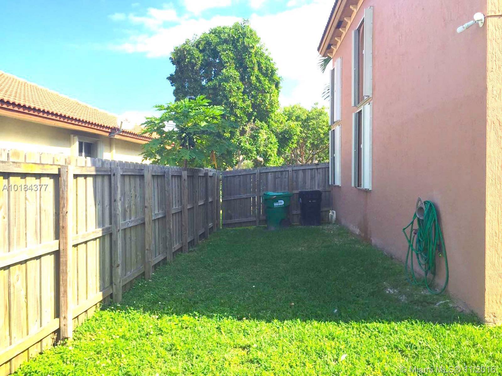 22012 Southwest 95th Place Cutler Bay, FL 33190 - Photo 13 of 16