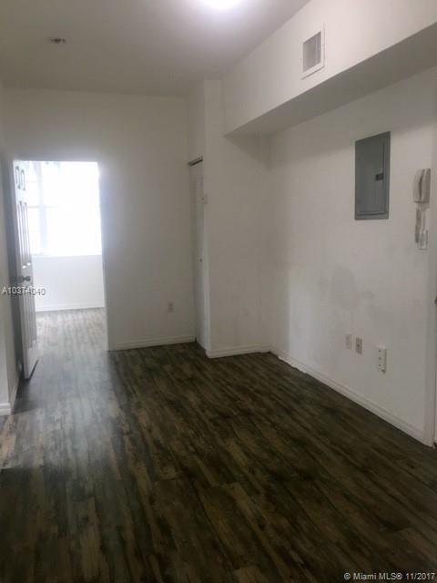 629 Southwest 10th Avenue, Unit 1 Miami, FL 33130 - Photo 2 of 7