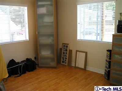 10603 Samoa Avenue Tujunga, CA 91042 - Photo 10 of 16