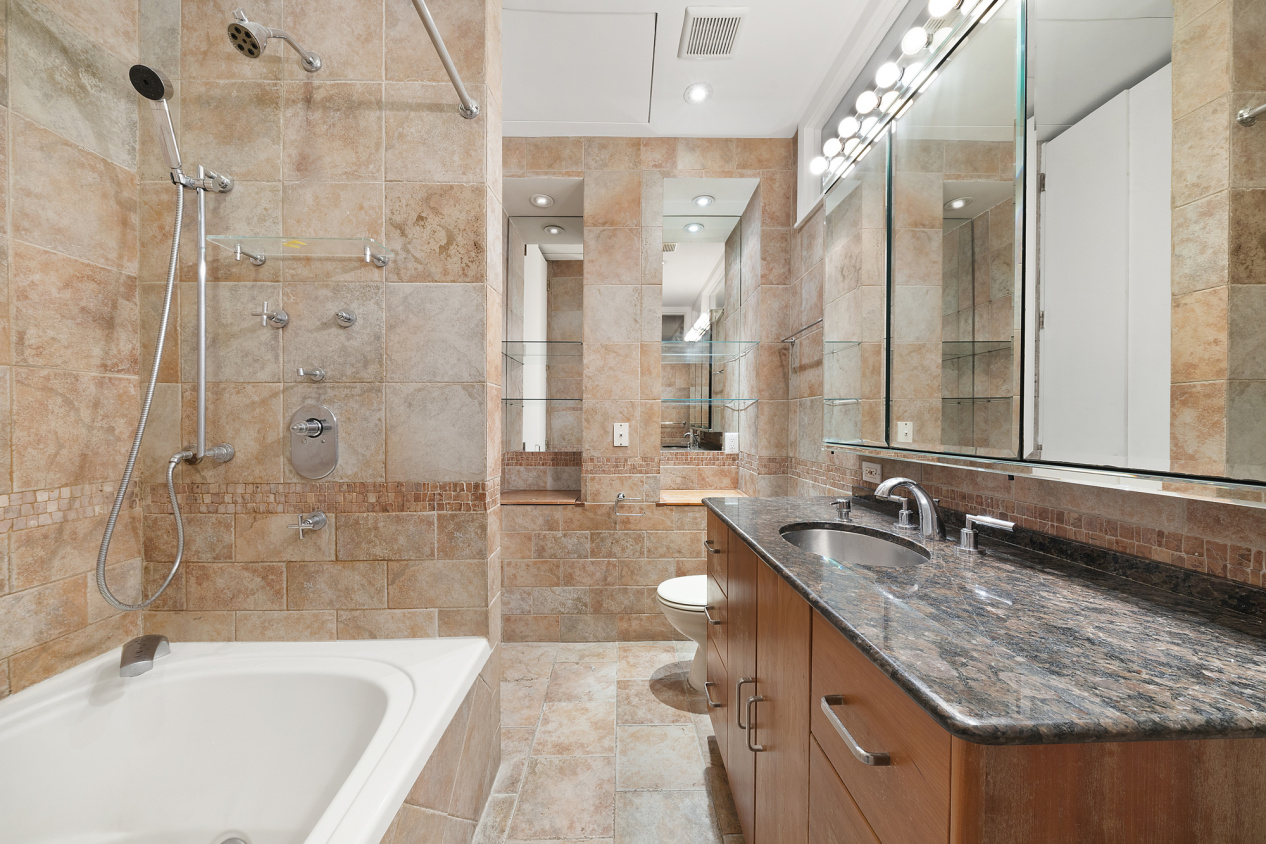 321 East 18th Street, Unit 4 Manhattan, NY 10003 - Photo 5 of 7