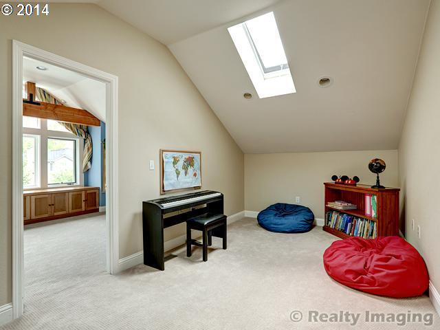 11385 Southwest Pintail Loop Beaverton, OR 97007 - Photo 8 of 16 Gallery Image 8