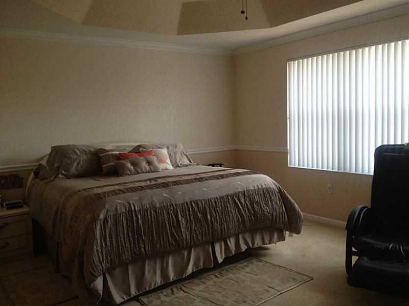 Silver Shores Miramar, FL 33027 - Photo 16 of 35