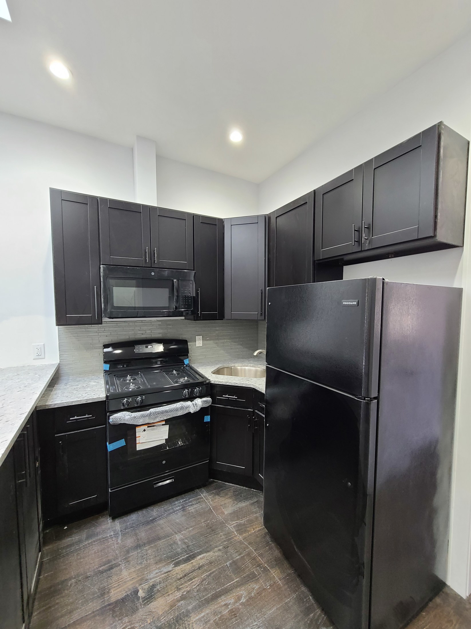 20 Suydam Street, Unit 2 Brooklyn, NY 11221 - Photo 3 of 11