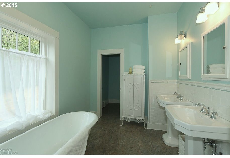 522 Upper Lakeview Road White Salmon, WA 98672 - Photo 20 of 32 Gallery Image 20