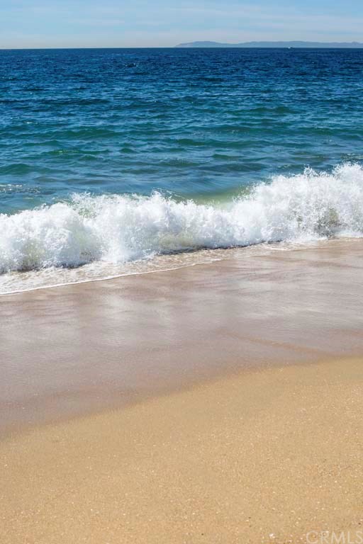 200 East Oceanfront Newport Beach, CA 92661 - Photo 16 of 21