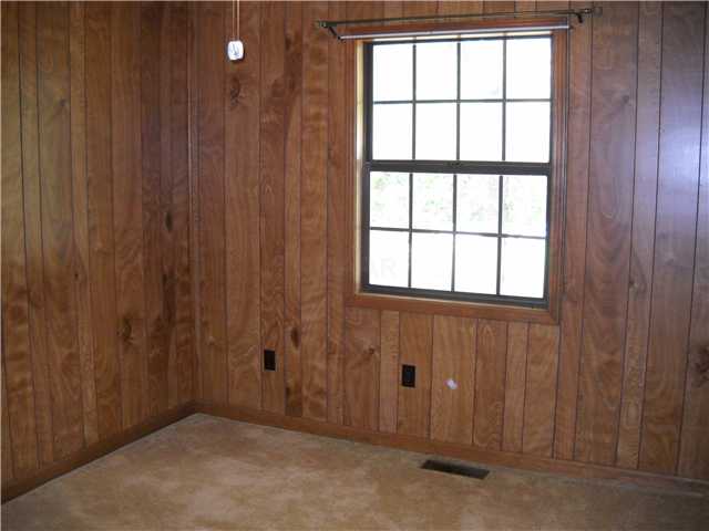 230 Dunaway Road Selmer, TN 38375 - Photo 9 of 14 Gallery Image 9