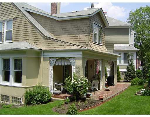 204 Gladstone Road Pittsburgh, PA 15217 - Photo 1 of 15 Gallery Image 1