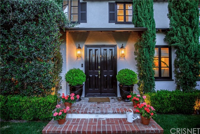 8809 Evanview Drive Los Angeles, CA 90069 - Photo 5 of 46