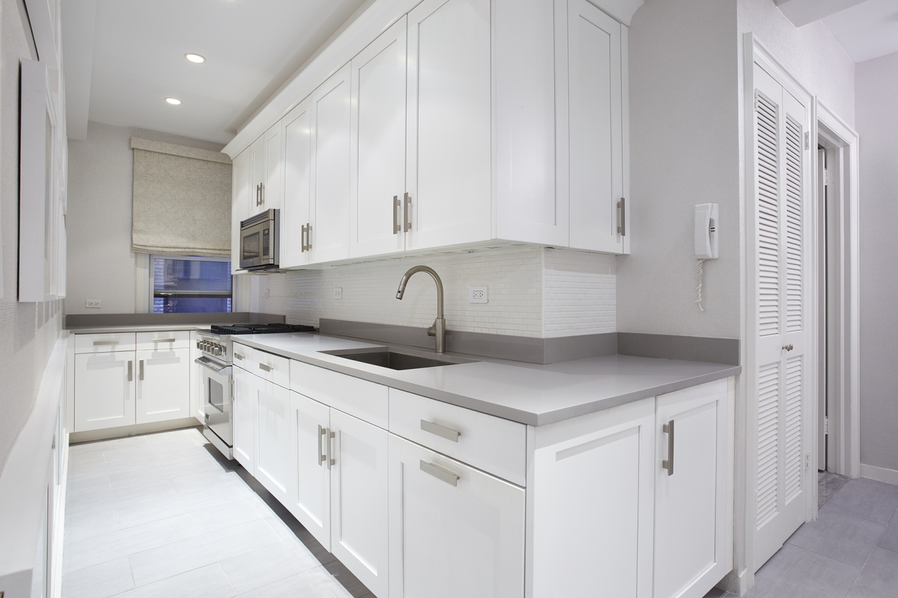 130 East 75th Street, Unit 5E Manhattan, NY 10021 - Photo 4 of 11