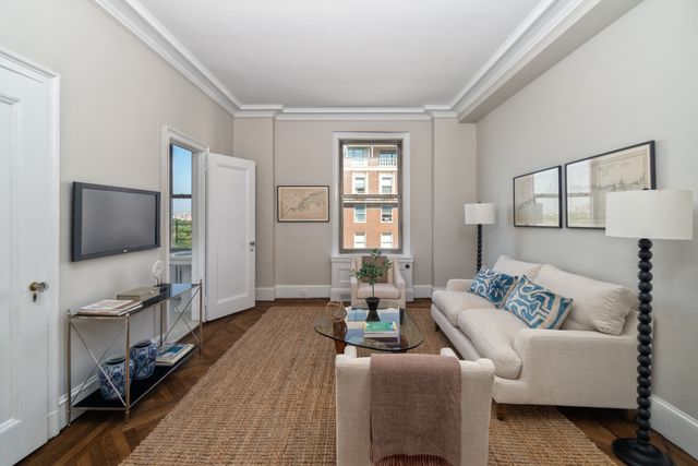 $3,650,000 | 1148 5th Avenue, Unit 12B | Upper East Side