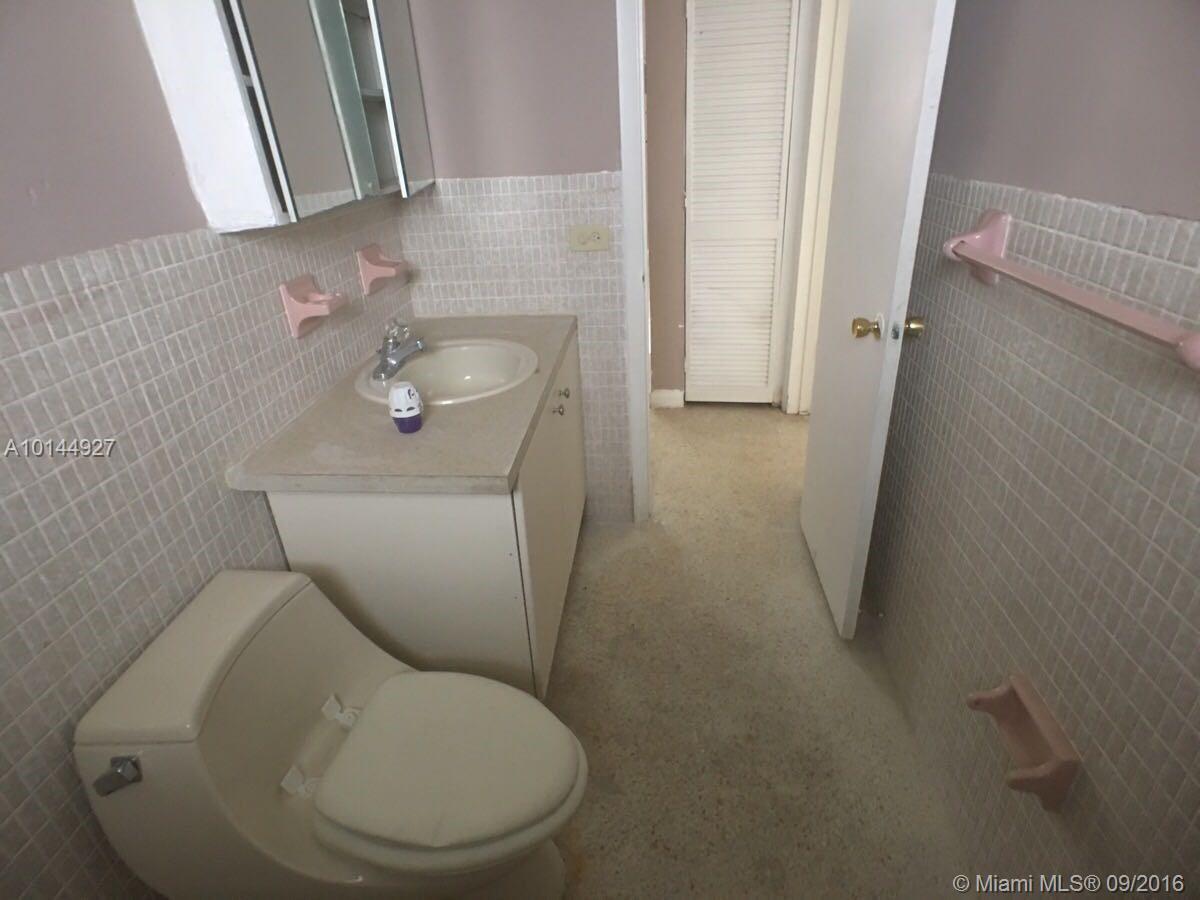 1348 Southwest 15th Street Miami, FL 33145 - Photo 16 of 31