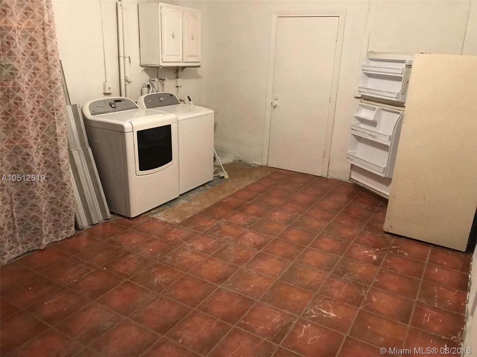 5504 Lakewood Circle South, Unit D, Margate, FL 33063 Compass