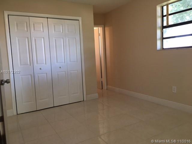 10801 Perry Drive Miami, FL 33176 - Photo 10 of 12