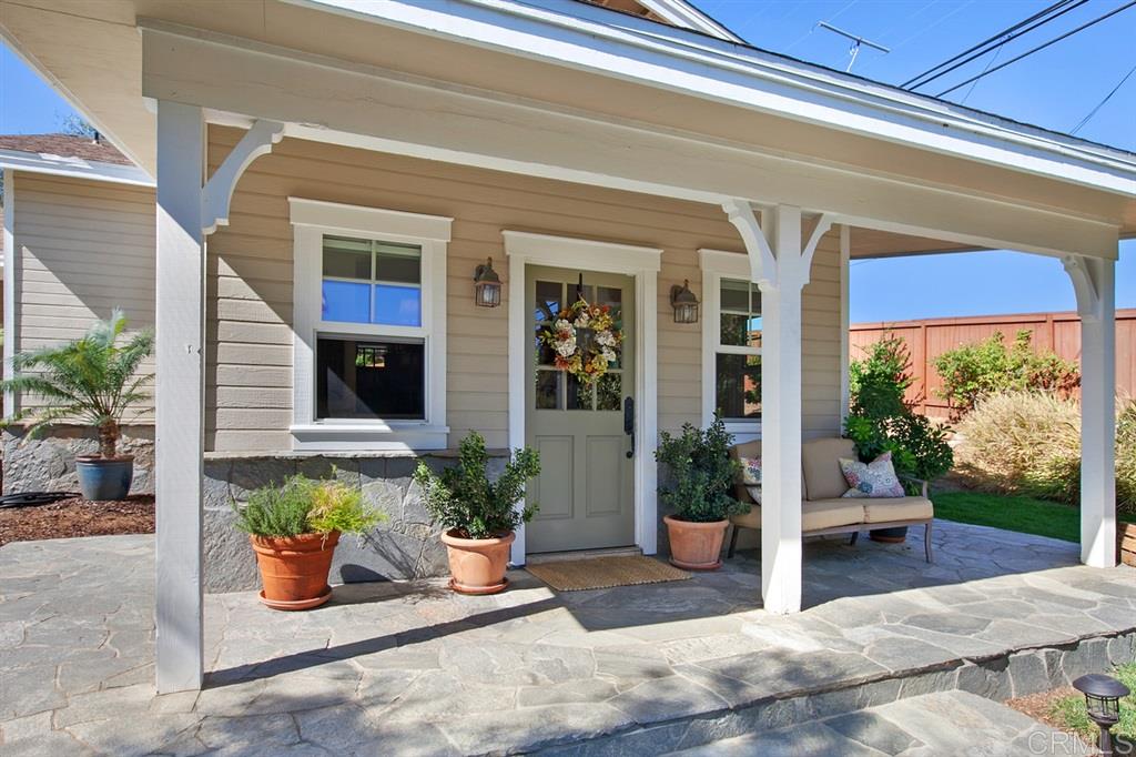 1773 Winter Haven Road Fallbrook, CA 92028 - Photo 2 of 22 COME ON IN!