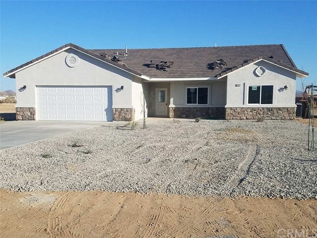 22224 Lone Eagle Road Apple Valley, CA 92308 - Photo 1 of 1