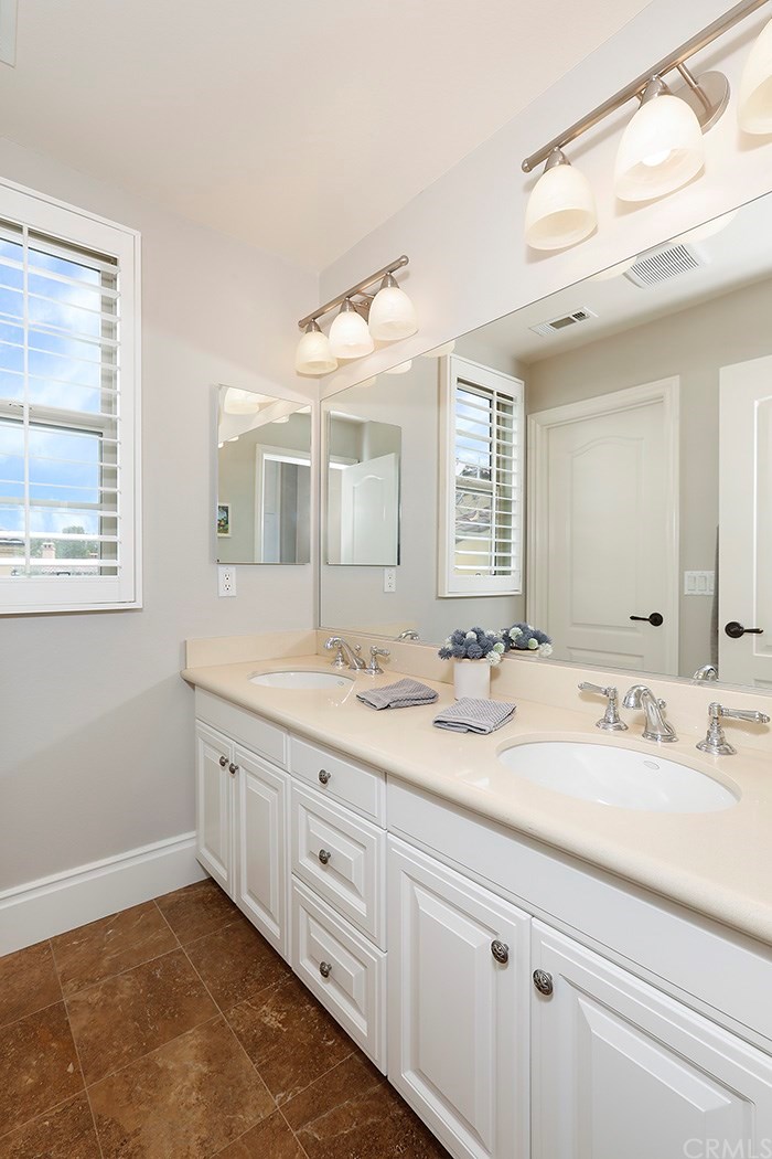 62 Valley Terrace Irvine, CA 92603 - Photo 22 of 29