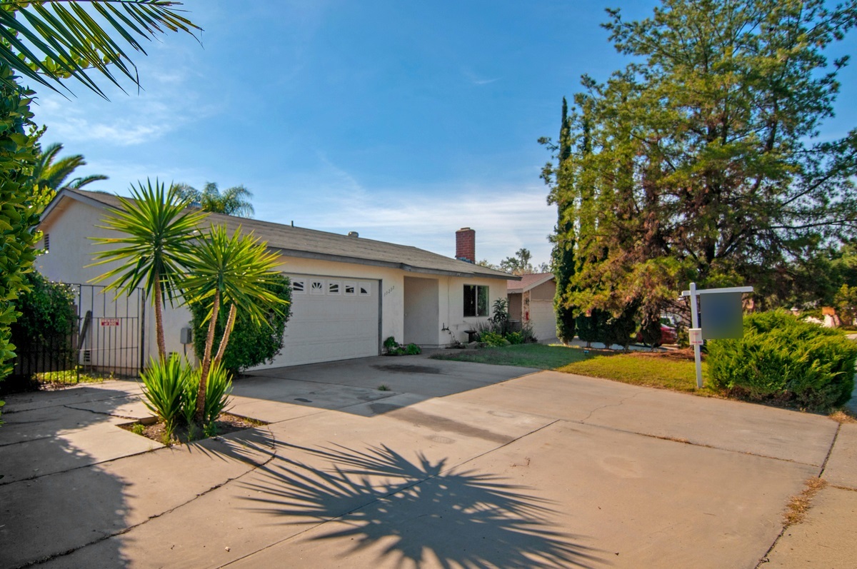 13257 West Lakeview Road Lakeside, CA 92040 - Photo 1 of 21 Gallery Image 1