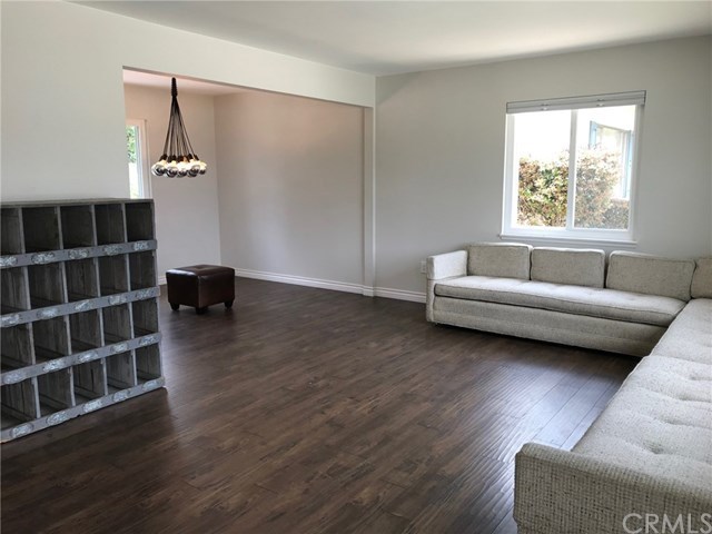 3132 Samoa Place Costa Mesa, CA 92626 - Photo 2 of 17