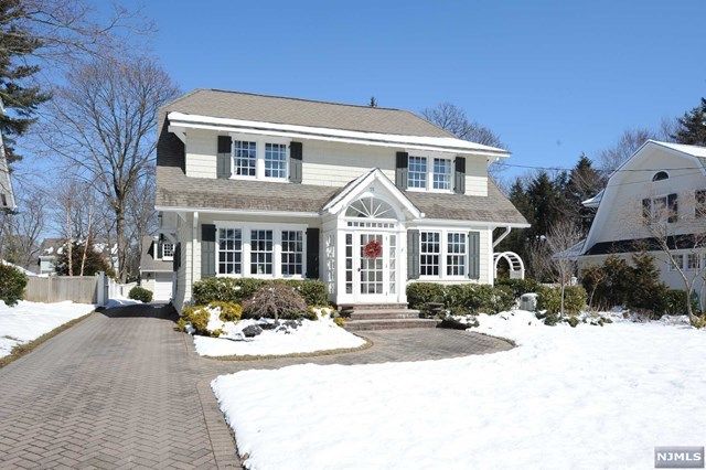 55 Sherwood Road Ridgewood, NJ 07450 - Photo 24 of 24
