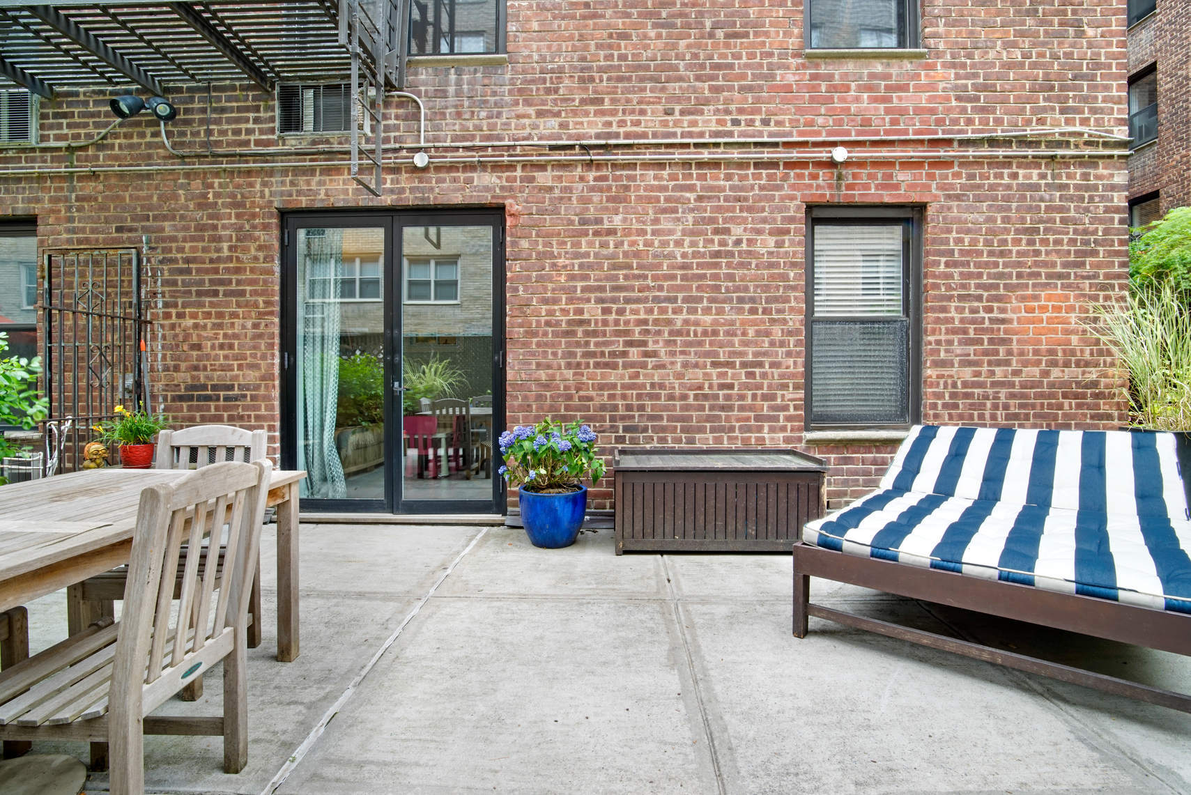 211 East 18th Street, Unit 1J Manhattan, NY 10003 - Photo 13 of 14