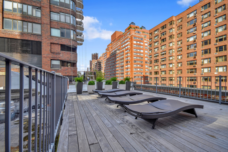 44 East End Avenue, Unit 5A Manhattan, NY 10028 - Photo 11 of 14