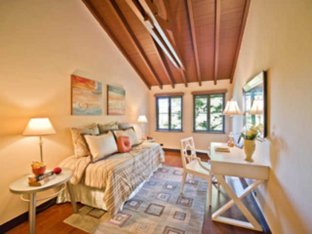 1050 Vista Road Hillsborough, CA 94010 - Photo 13 of 18