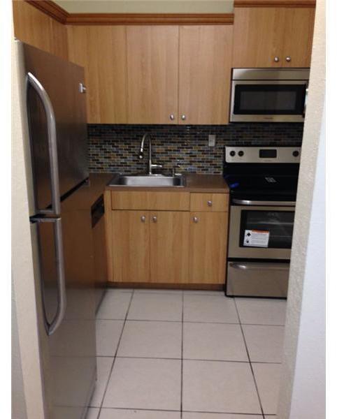 10900 Southwest 104th Street, Unit 419 Miami, FL 33176 - Photo 5 of 10