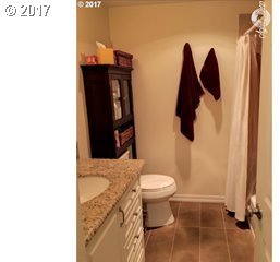 12616 Northwest Barnes Road, Unit 6 Portland, OR 97229 - Photo 11 of 20 Gallery Image 11